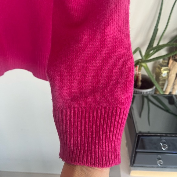 Aritzia Babaton Quarterly Luxe Cashmere Sweater Size S - Picture 12 of 16